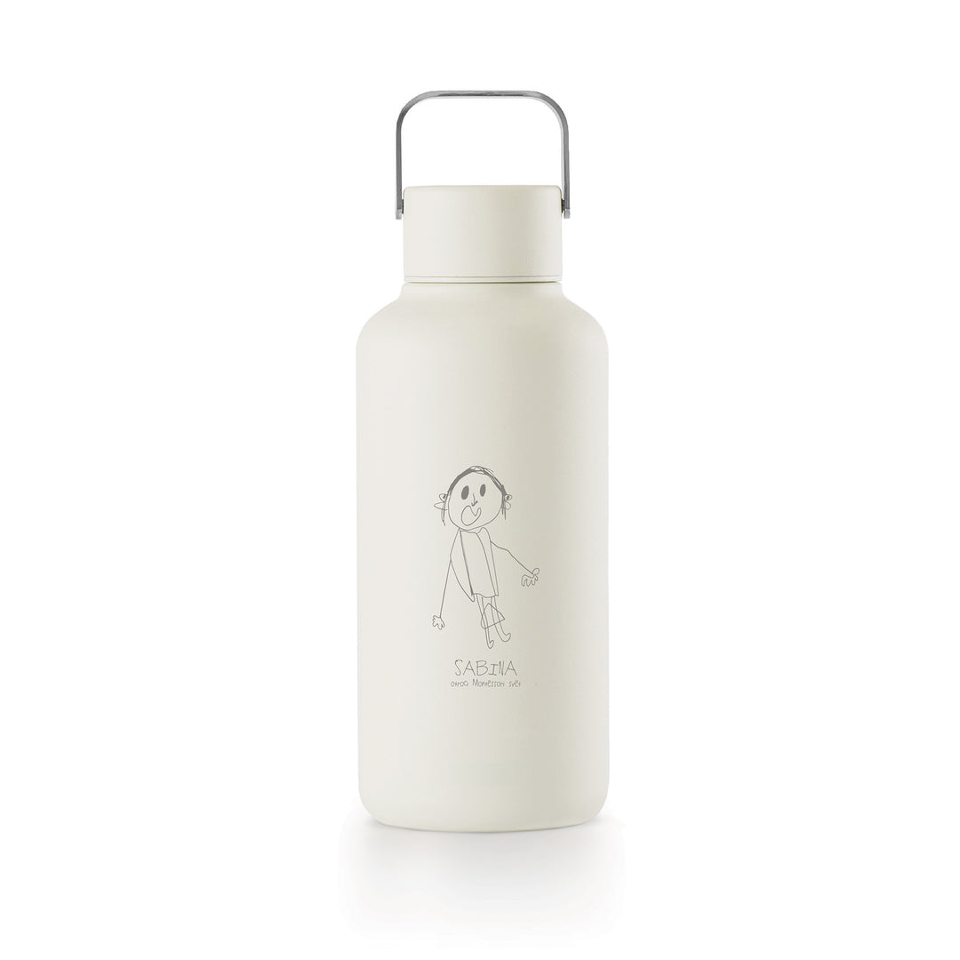 Equa Personalized bottle with an engraved drawing