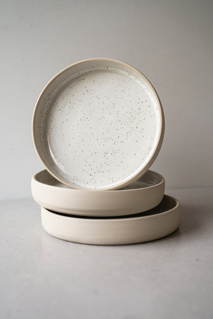 Tide of Glaze rimmed plate 